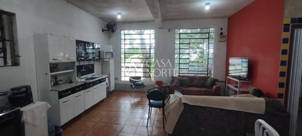Casa à venda com 3 quartos, 200m², 3 suítes, 3 vagas, Avenida Leonardo Carlucci no bairro Espírito Santo em Porto Alegre