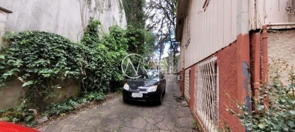 Terreno à venda  com 696m², Rua Silveiro no bairro Menino Deus em Porto Alegre