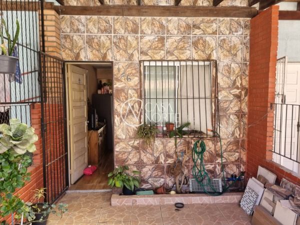 Casa de Condomínio à venda com 2 quartos, 47m², 1 vaga, Rua Atílio Supertti no bairro Vila Nova em Porto Alegre