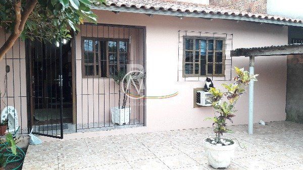 Casa à venda com 2 quartos, 90m², 1 suíte, Beco Pedro Rodrigues Bittencourt no bairro Vila Nova em Porto Alegre