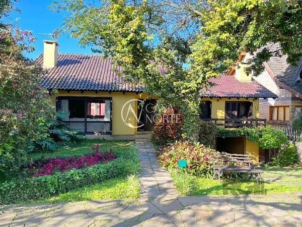 Casa de Condomínio à venda com 4 quartos, 400m², 2 suítes, 4 vagas, Avenida Firmino Octavio Bimbi no bairro Cavalhada em Porto Alegre