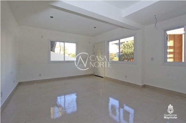 Casa à venda com 3 quartos, 101m², 2 suítes, 1 vaga, Rua Carlos Frederico Albers no bairro Espírito Santo em Porto Alegre