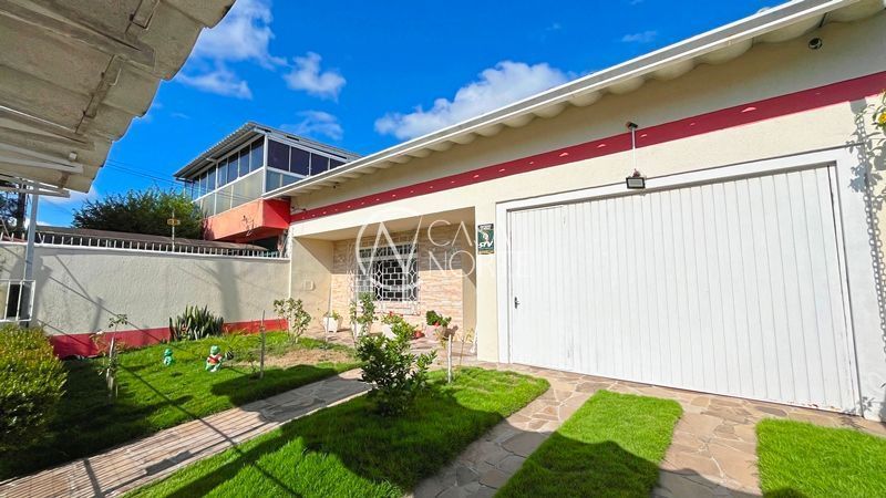 Casa à venda com 3 quartos, 145m², 1 suíte, 2 vagas, Rua Otelo Rosa no bairro Ipanema em Porto Alegre