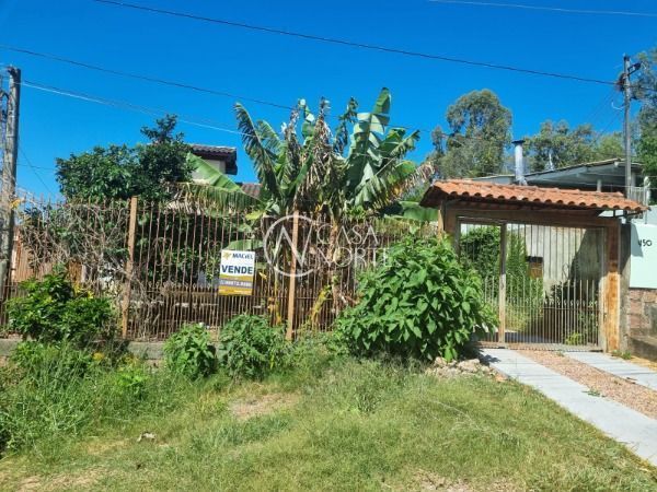 Casa à venda com 2 quartos, 110m², 5 vagas, Rua Professor Joaquim Louzada no bairro Camaquã em Porto Alegre