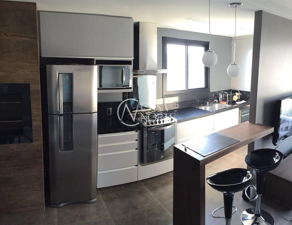 Apartamento à venda com 2 quartos, 70m², 1 suíte, 2 vagas, Avenida Ipiranga no bairro Partenon em Porto Alegre