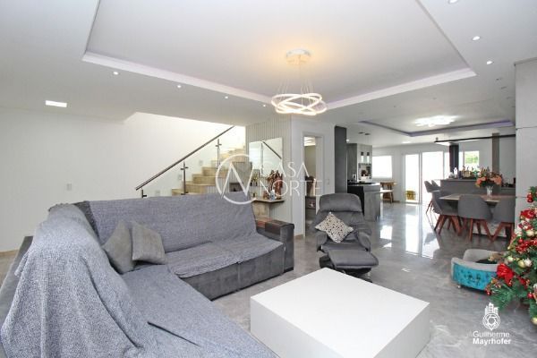 Casa de Condomínio à venda com 3 quartos, 203m², 1 suíte, 2 vagas, Rua Jorge Babot Miranda no bairro Aberta dos Morros em Porto Alegre