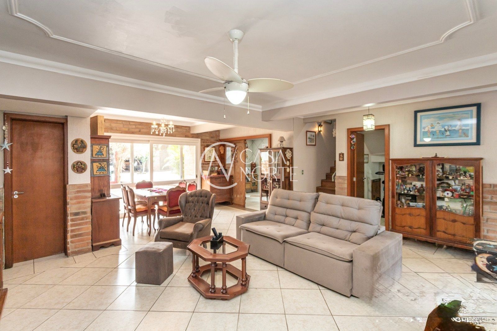 Casa à venda com 4 quartos, 506m², 1 suíte, 6 vagas, Avenida Guaíba no bairro Ipanema em Porto Alegre