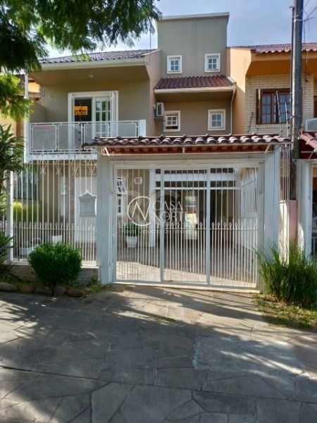 Casa à venda com 3 quartos, 231m², 1 suíte, 2 vagas, Rua Doutor Pitrez no bairro Ipanema em Porto Alegre