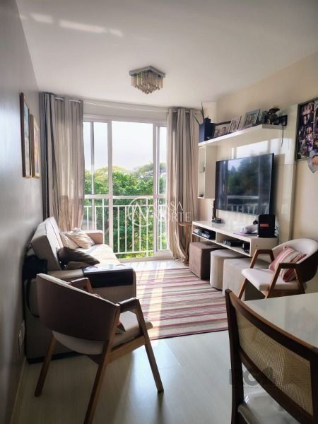 Apartamento à venda com 2 quartos, 57m², 1 suíte, 1 vaga, Rua Walton Pontes Carpes no bairro Vila Nova em Porto Alegre