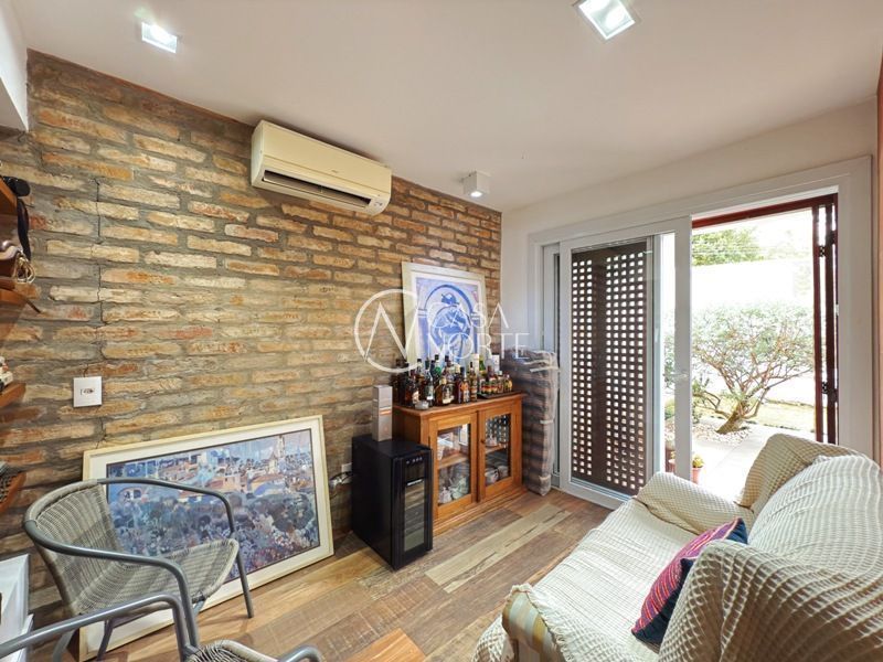 Casa à venda com 4 quartos, 418m², 4 suítes, 6 vagas, Rua Doutor David de Azevedo Gusmão no bairro Jardim Isabel em Porto Alegre