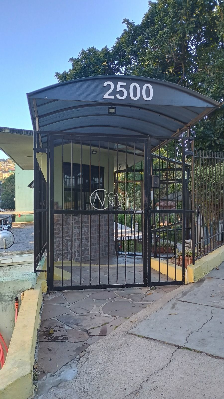 Apartamento à venda com 2 quartos, 45m², Avenida Antônio de Carvalho no bairro Jardim Carvalho em Porto Alegre