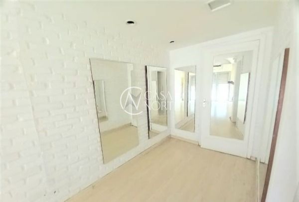 Ponto Comercial à venda , 35m², Rua Doutor Mário Totta no bairro Tristeza em Porto Alegre