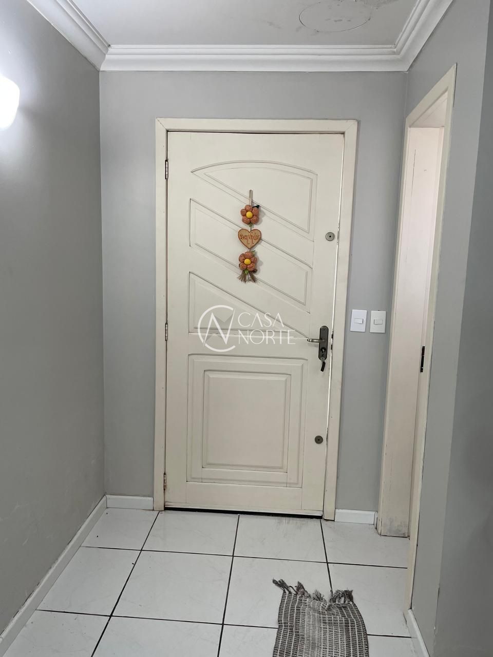 Casa à venda com 4 quartos, 356m², 4 suítes, 2 vagas, Rua Jerolomo Minuzo no bairro Vila Nova em Porto Alegre