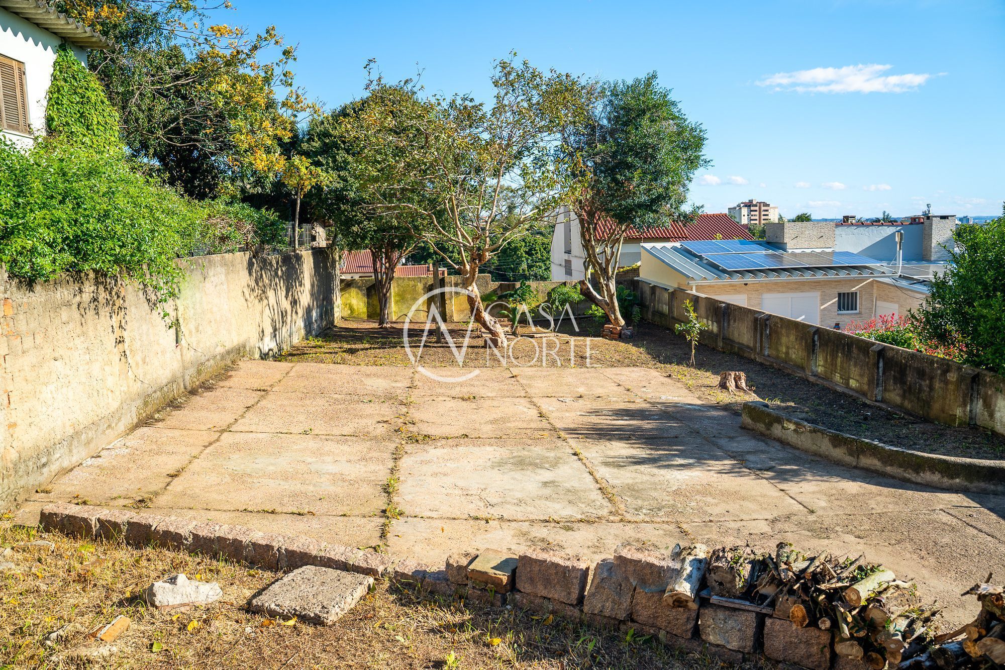 Terreno à venda , 340m², Rua Alfredo Varela no bairro Teresópolis em Porto Alegre