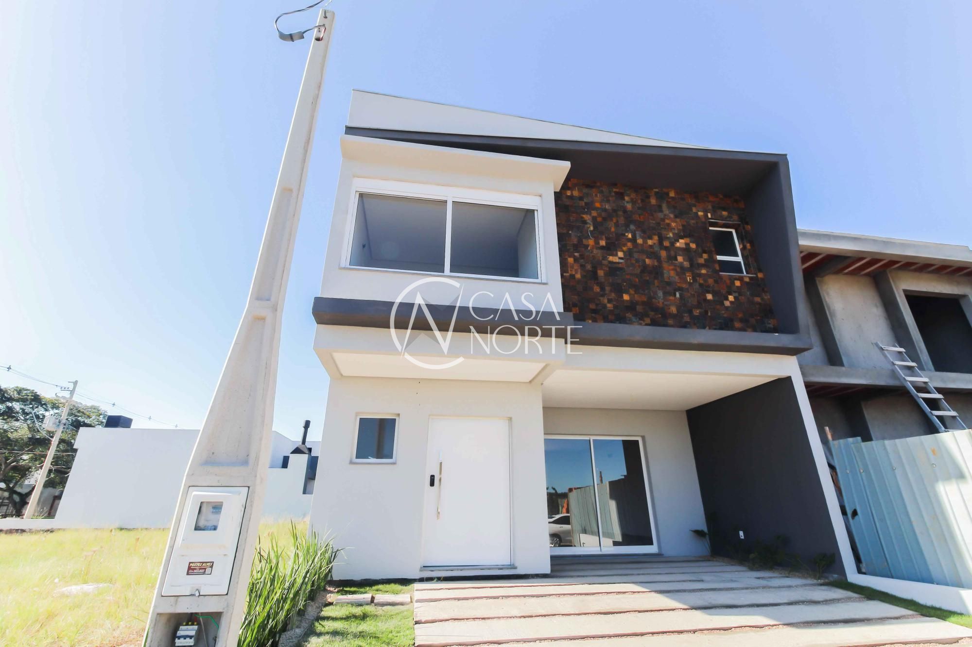 Casa de Condomínio à venda com 3 quartos, 152m², 1 suíte, 2 vagas, Avenida Juca Batista no bairro Hípica em Porto Alegre