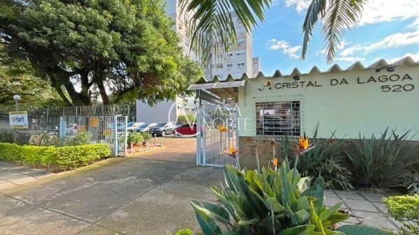 Apartamento à venda com 2 quartos, 59m², 1 vaga, Rua Coronel Massot no bairro Cristal em Porto Alegre