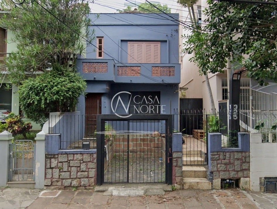 Casa à venda com 3 quartos, 150m², 1 vaga, Rua Eudoro Berlink no bairro Auxiliadora em Porto Alegre