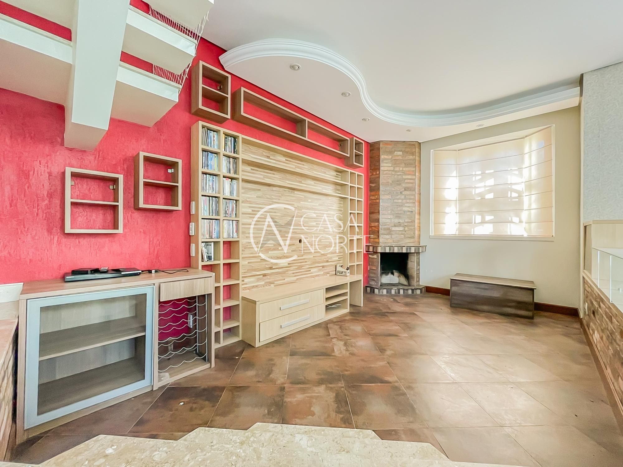 Casa à venda com 3 quartos, 320m², 3 suítes, 3 vagas, Rua Folha da Tarde no bairro Cristal em Porto Alegre