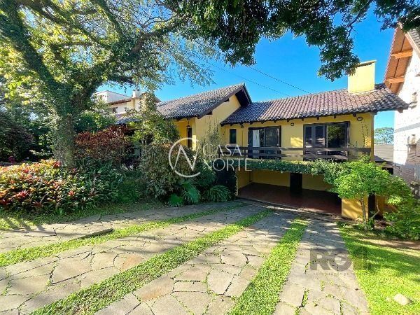 Casa de Condomínio à venda com 4 quartos, 400m², 2 suítes, 4 vagas, Avenida Firmino Octavio Bimbi no bairro Cavalhada em Porto Alegre
