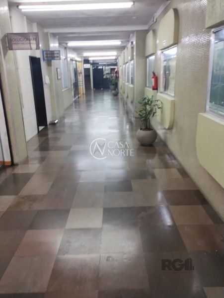 Sala Comercial à venda , 82m², Rua General Andrade Neves no bairro Centro Histórico em Porto Alegre