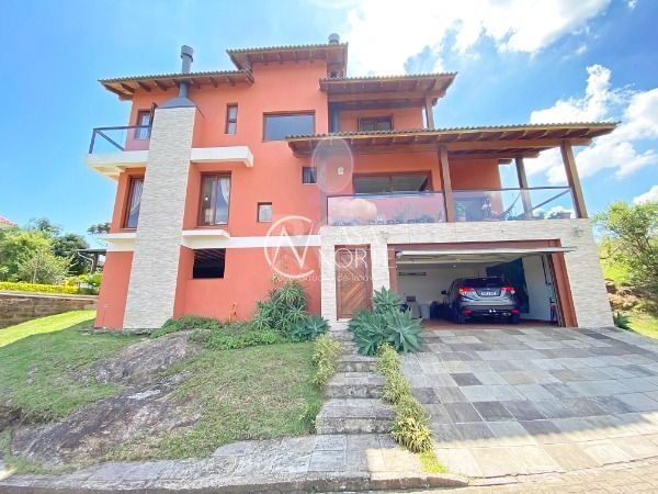 Casa de Condomínio à venda com 3 quartos, 250m², 1 suíte, 2 vagas, Avenida Professor Oscar Pereira no bairro Glória em Porto Alegre