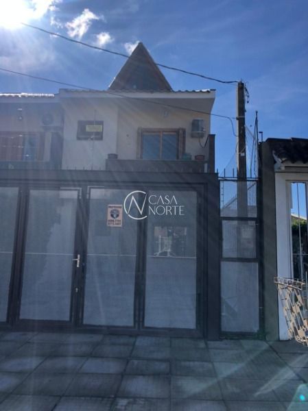 Casa à venda com 3 quartos, 150m², 1 suíte, 2 vagas, Rua Claudio da Silva Pinto no bairro Guarujá em Porto Alegre