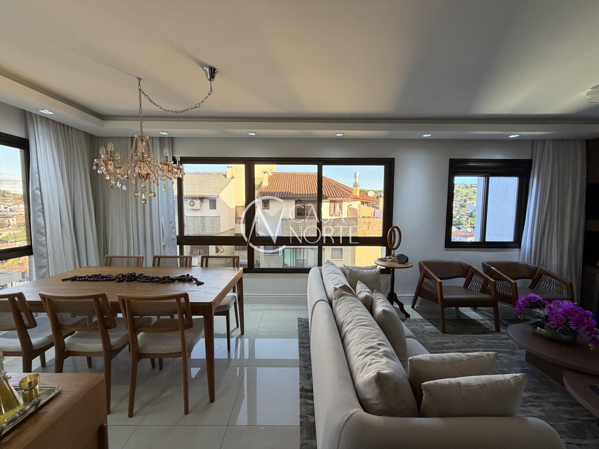 Apartamento à venda com 3 quartos, 90m², 1 suíte, 2 vagas, Rua Doutor Pereira Neto no bairro Tristeza em Porto Alegre