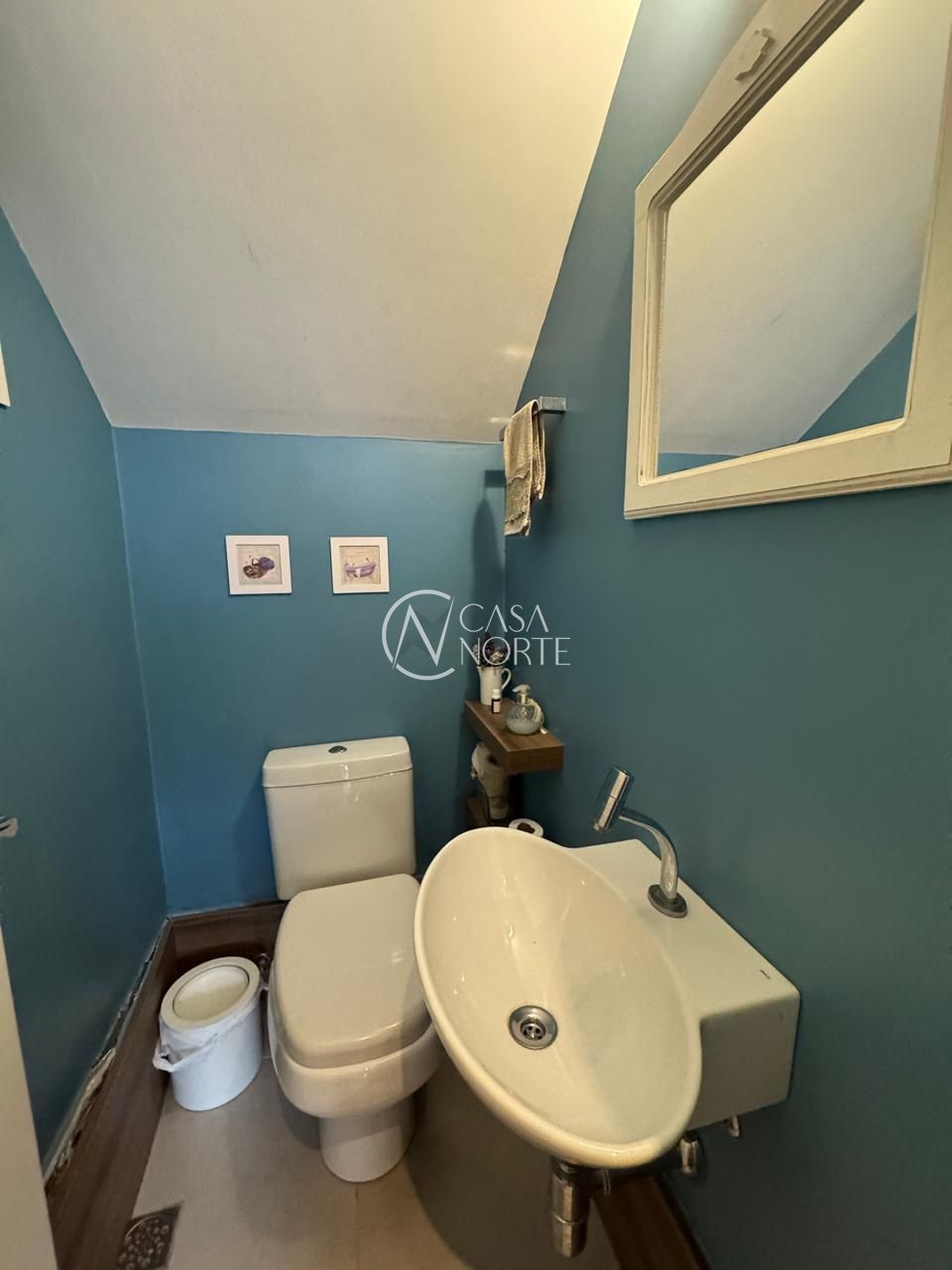 Casa de Condomínio à venda com 3 quartos, 184m², 1 suíte, 2 vagas, Avenida Coronel Marcos no bairro Pedra Redonda em Porto Alegre