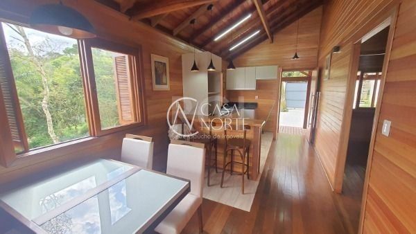 Casa à venda com 4 quartos, 90m², 2 vagas, Avenida Joaquim Martins da Silva no bairro Belém Novo em Porto Alegre