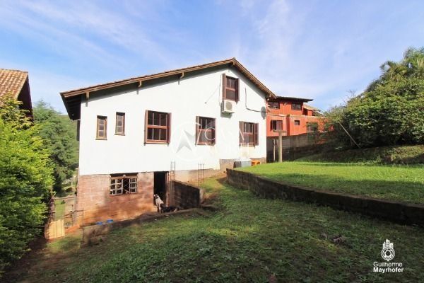 Casa de Condomínio à venda com 3 quartos, 150m², 2 vagas, Estrada Jorge Pereira Nunes no bairro Campo Novo em Porto Alegre