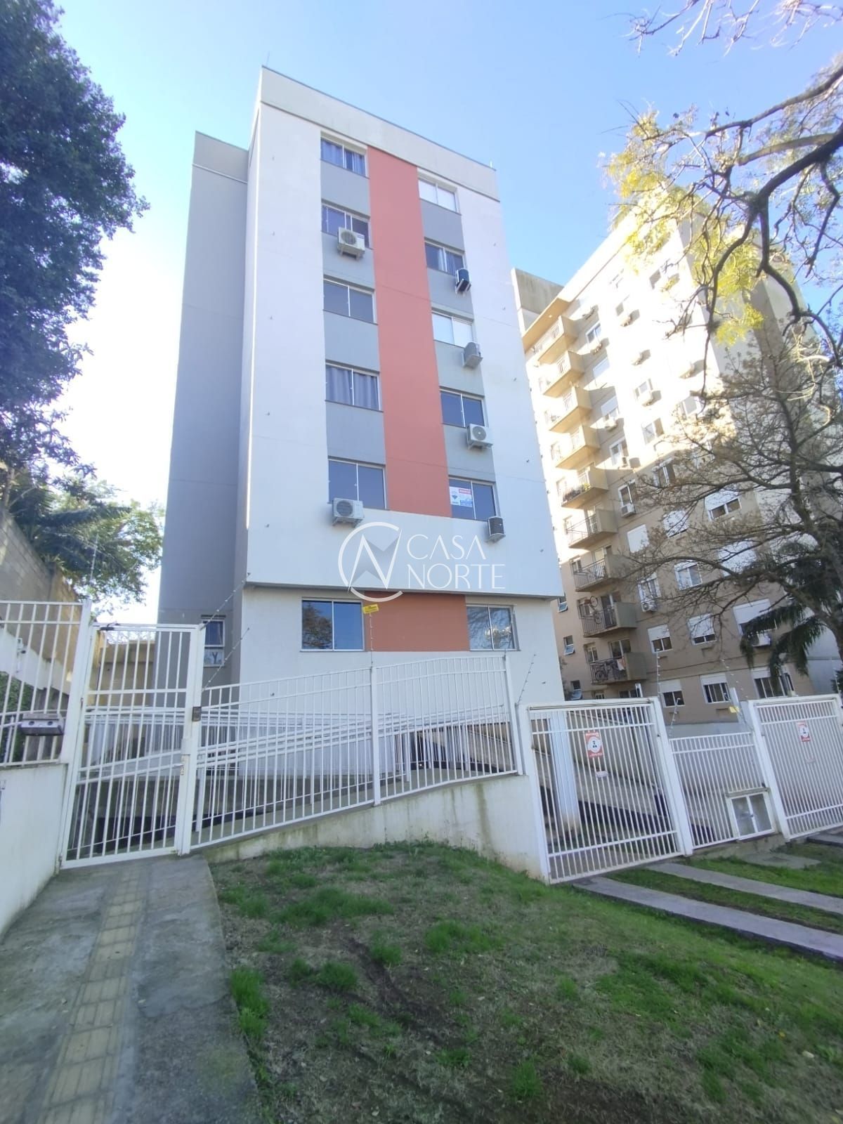 Apartamento à venda com 2 quartos, 43m², 1 vaga, Avenida Otto Niemeyer no bairro Camaquã em Porto Alegre