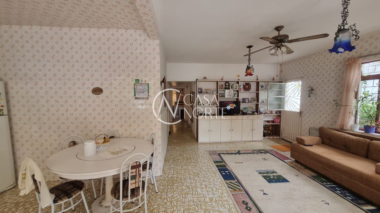 Casa à venda com 3 quartos, 100m², 1 suíte, 5 vagas, Rua Stephan Zweig no bairro Cavalhada em Porto Alegre