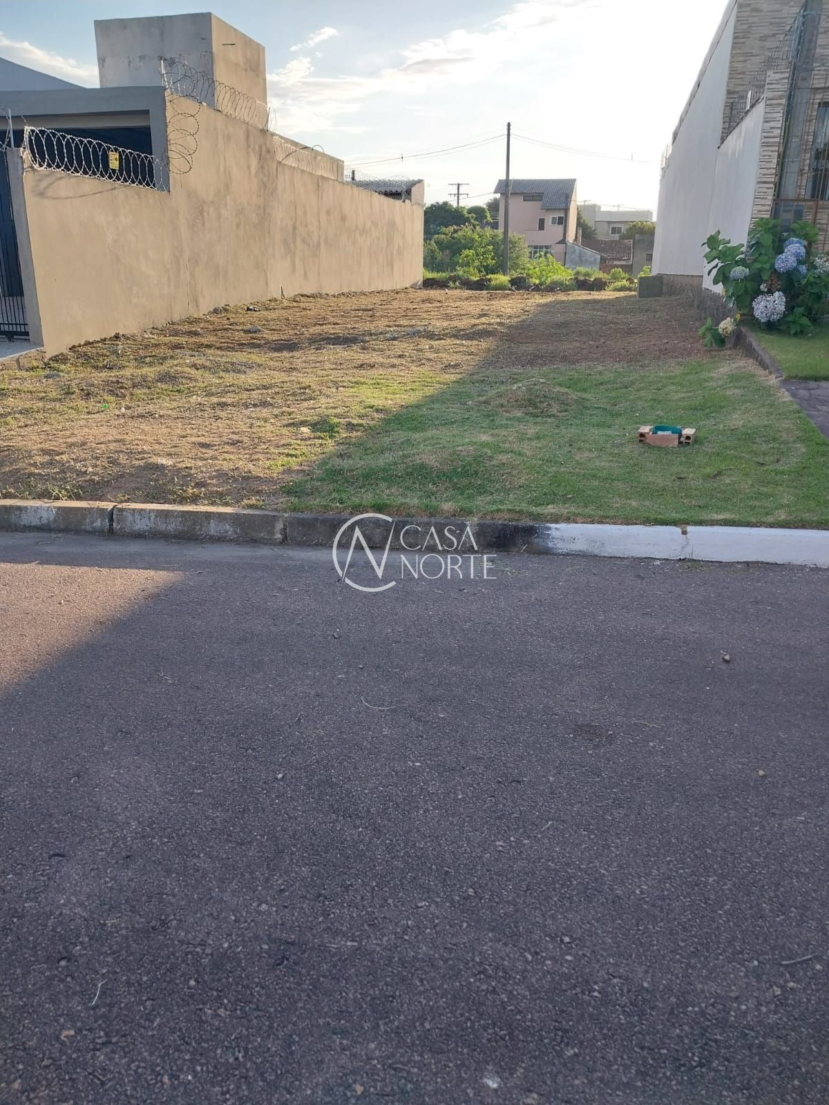 Terreno à venda , 184m², Rua Catarino Andreatta no bairro Vila Nova em Porto Alegre