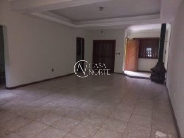 Sobrado à venda com 5 quartos, 340m², 4 vagas, Rua Intendente Alfredo Azevedo no bairro Glória em Porto Alegre