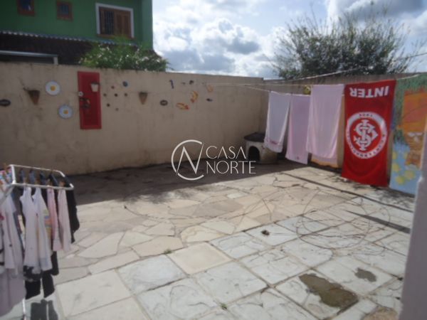 Casa à venda com 3 quartos, 156m², 2 vagas, Rua Professor Paulo Saurin no bairro Hípica em Porto Alegre