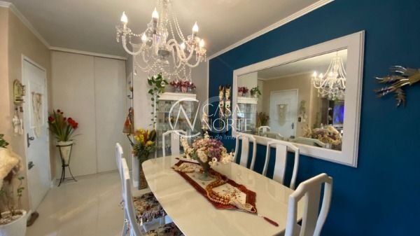 Apartamento à venda com 2 quartos, 68m², 2 vagas, Rua Upamaroti no bairro Cristal em Porto Alegre