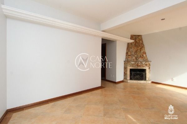 Casa à venda com 3 quartos, 212m², 1 suíte, 2 vagas, Rua Doutor Pitrez no bairro Ipanema em Porto Alegre