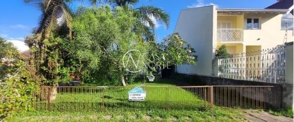 Terreno à venda  com 490m², Rua Engenheiro Tito Marques Fernandes no bairro Ipanema em Porto Alegre