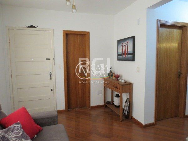 Casa de Condomínio à venda com 3 quartos, 156m², 1 suíte, 1 vaga, Rua Joaquim Cruz no bairro Santo Antônio em Porto Alegre
