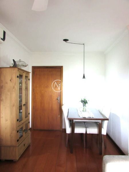 Apartamento à venda com 2 quartos, 49m², Rua Professora Zilah Totta no bairro Jardim Leopoldina em Porto Alegre