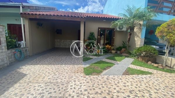 Casa de Condomínio à venda com 2 quartos, 90m², 3 vagas, Rua Ponciano Pacheco da Silveira no bairro Guarujá em Porto Alegre