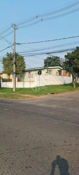 Casa à venda com 2 quartos, 300m², Rua Cirino Prunes no bairro Espírito Santo em Porto Alegre