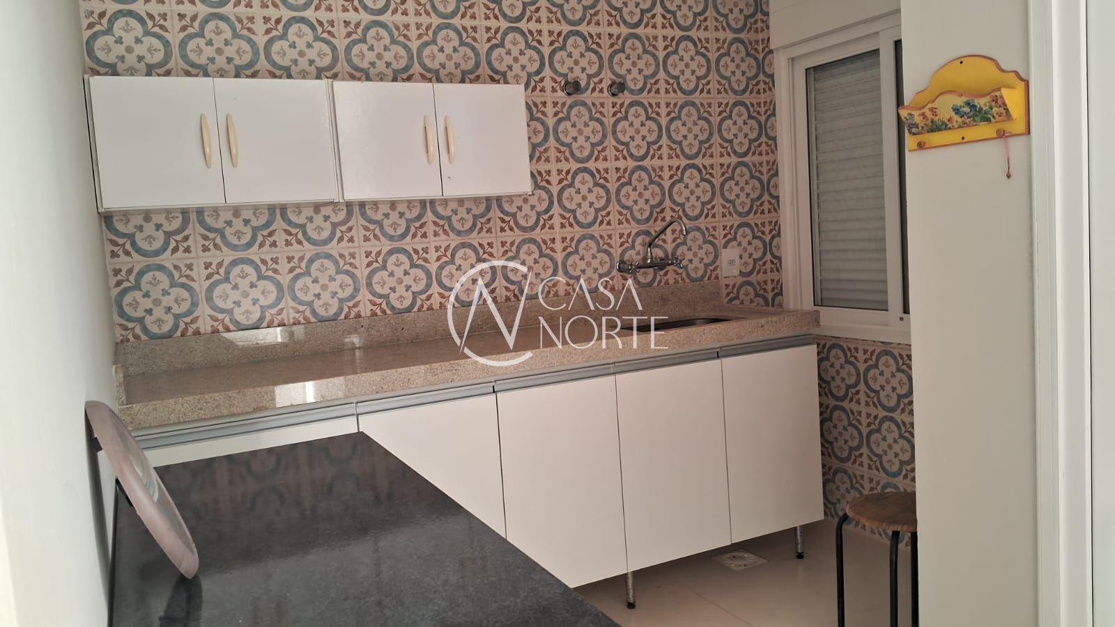 Casa à venda com 4 quartos, 155m², 1 suíte, 2 vagas, Rua Guatambu no bairro Hípica em Porto Alegre