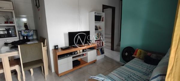 Casa à venda com 2 quartos, 60m², 2 vagas, Rua Tome Antônio de Souza no bairro Campo Novo em Porto Alegre