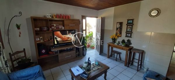 Casa à venda com 4 quartos, 300m², 4 vagas, Estrada Campo Novo no bairro Ipanema em Porto Alegre