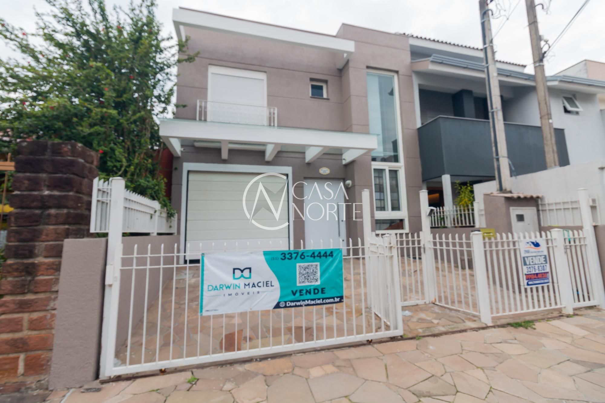 Casa à venda com 4 quartos, 155m², 1 suíte, 2 vagas, Rua Guatambu no bairro Hípica em Porto Alegre