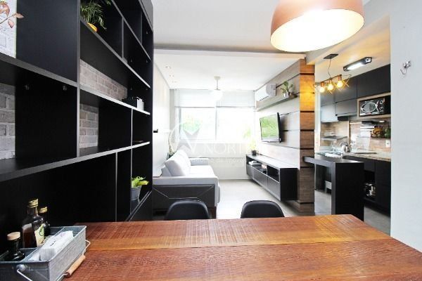 Apartamento à venda com 2 quartos, 45m², 1 vaga, Avenida Juca Batista no bairro Cavalhada em Porto Alegre