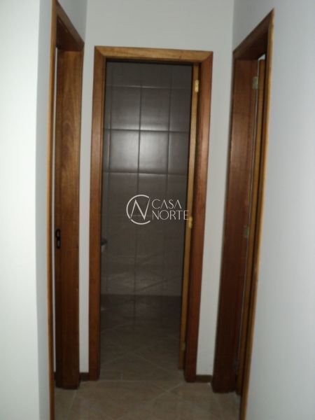 Casa à venda com 2 quartos, 51m², 2 vagas, Estrada Costa Gama no bairro Restinga em Porto Alegre