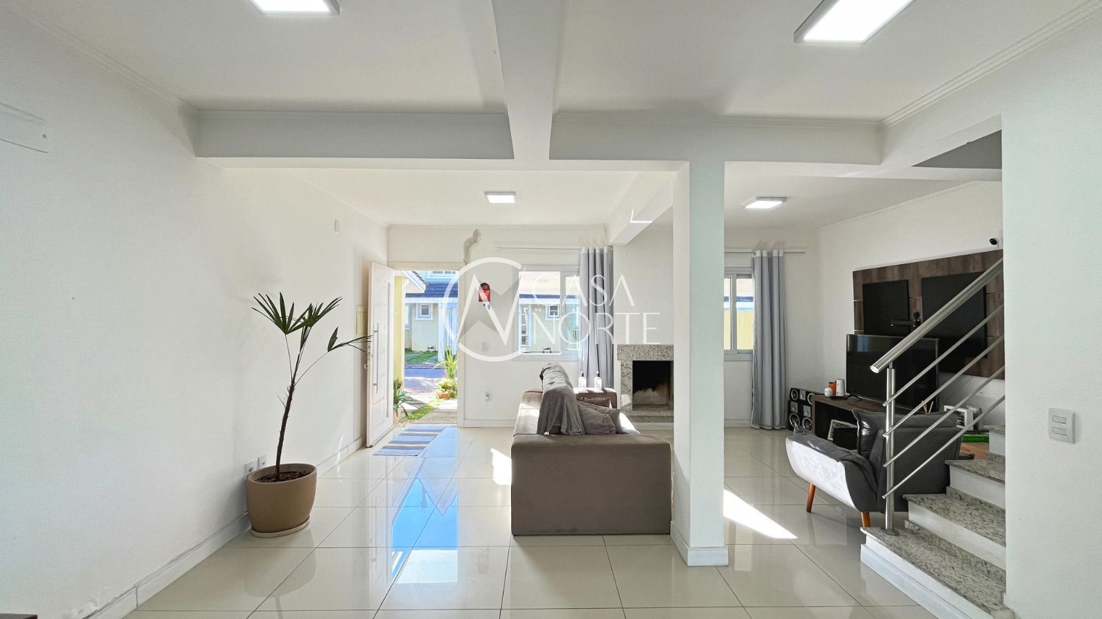 Casa de Condomínio à venda com 3 quartos, 128m², 1 suíte, 2 vagas, Rua Carlos Eduardo de Sá no bairro Hípica em Porto Alegre