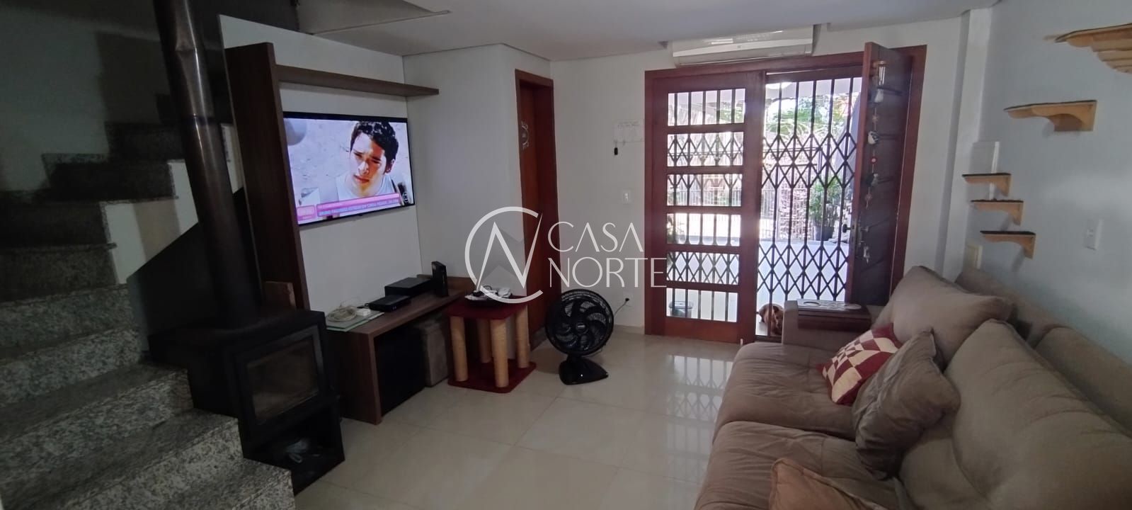 Casa à venda com 3 quartos, 127m², 1 suíte, 2 vagas, Rua Armando Czamanski no bairro Ipanema em Porto Alegre